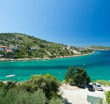 Apartamento In Rogoznica With Seaview, Balcony, Air Condition, Wifi *
